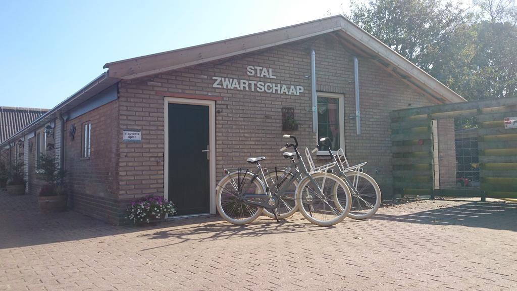 Stal Zwartschaap Stuifzand Exterior foto